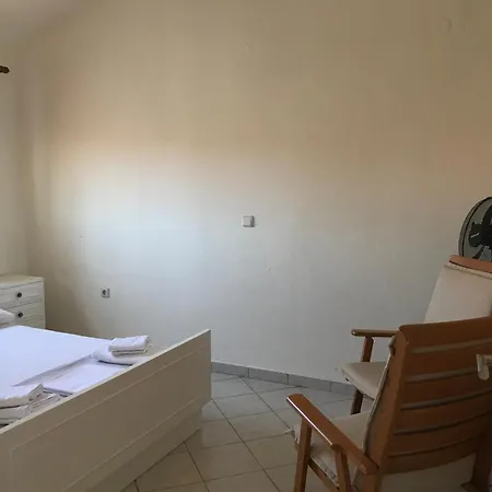 οικογενειακό 50μ από θάλασσα * Ofrínion